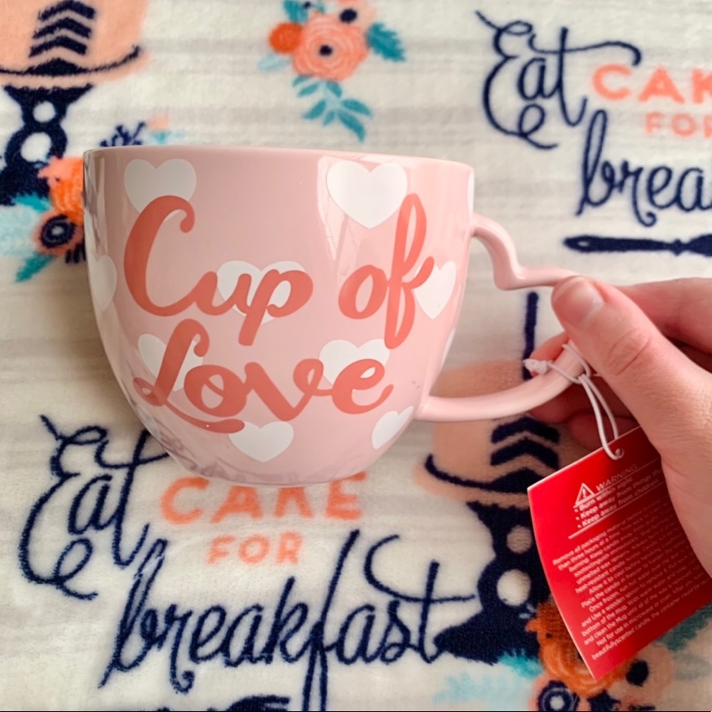 1 LEFT! ☕️ Cup Of Love Latte Art Candle Mug ☕️ - Picture 2 of 8